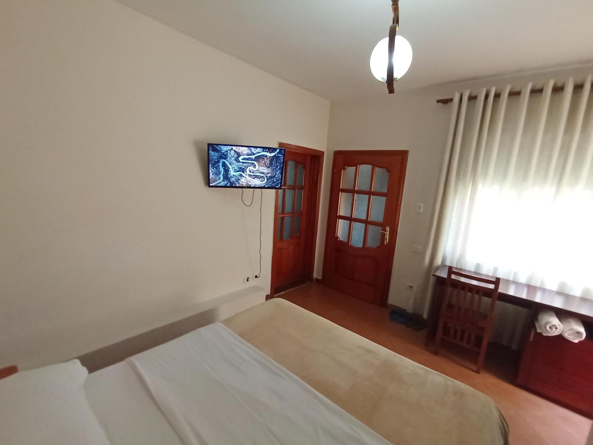 57 Affittacamere Tirana